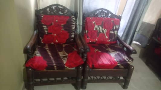 shisham wood soffa colore coffe browen condition 10/8
