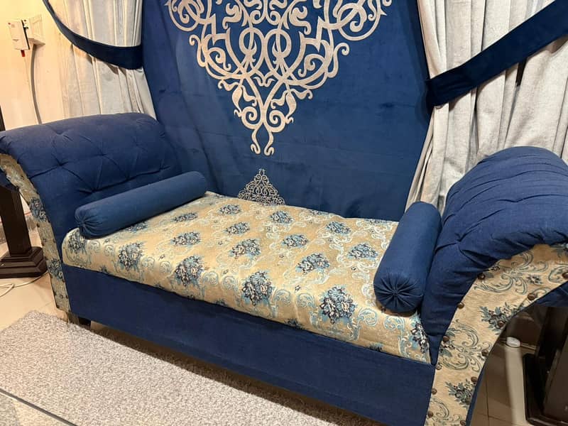 dewan+4stool with table 0