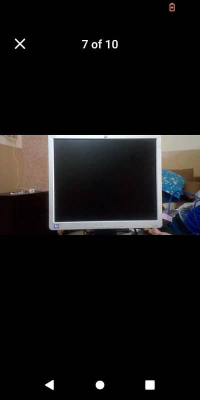 HP LCD model 1740 can be used with security cameras