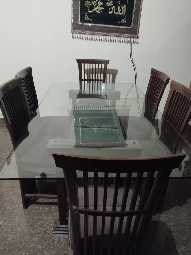 6 seater dining table 0