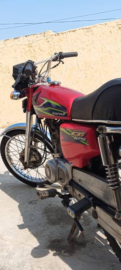 final final 1.55 tak ho jay gy.  faltu behs nahi. 03142718970