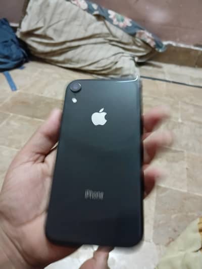 iphone xr jv  64gb