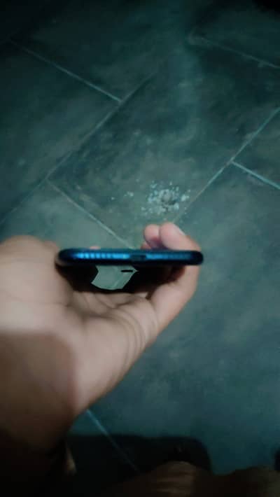 I phone se 3 brand new, battery health 94, Whatsapp 03125451270