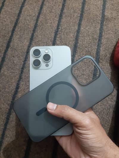 Iphone 15 pro max Natural Titanium PTA Approved