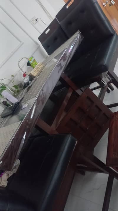 6 seater dining table