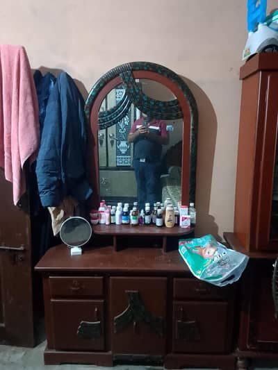 bht acha he fanicher