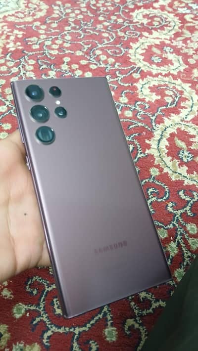 I M SELLING MY SAMSUNG S22 ULTRA 12 GB 256 GB ALL OKAY. . . .