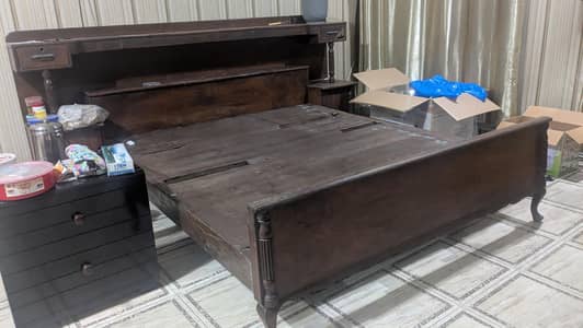 Bed for sale on urgent base