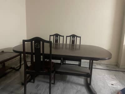 Dining Table Set , Nice Condition