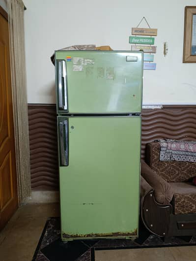 National Refrigerator for sale in good condition