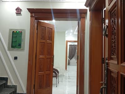 10 Marla Lower Portion Available For Rent