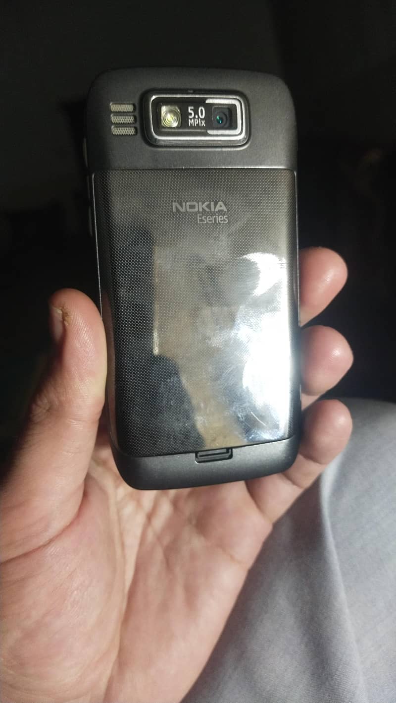 Nokia E73 2