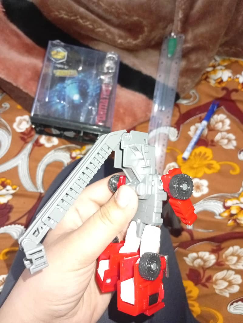 transformers action figure 4