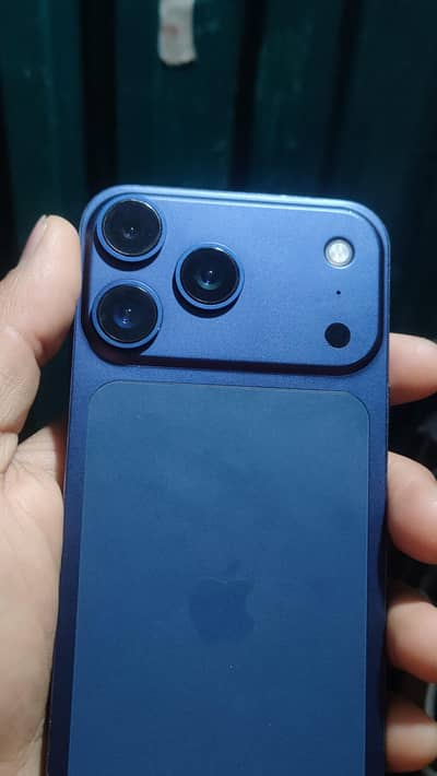 iPhone XR non PTA 64 GB battery health 100