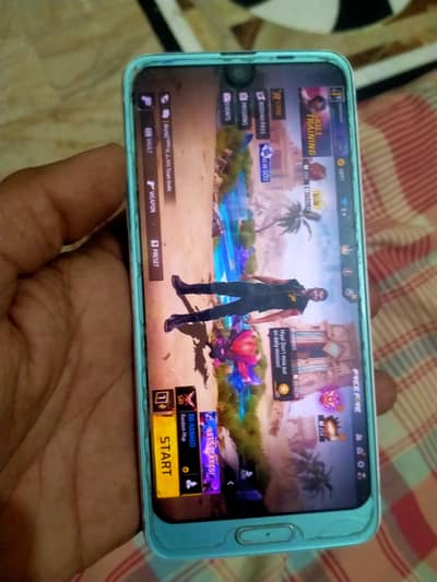 aqus R2 gaming phone