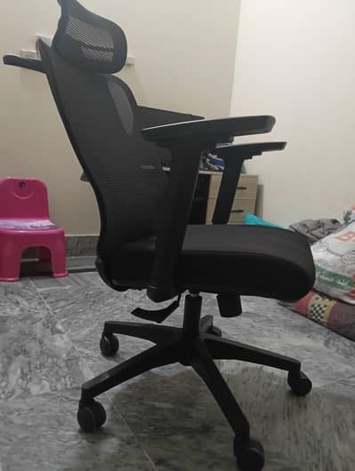 New Office Chair (Hydraulic Height Adj. + Lock)