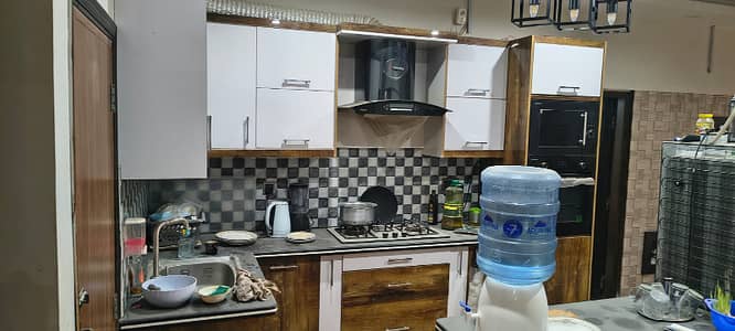 2BDD FURNISHED APARTMENT 1 FLOOR WEST OPEN. . .