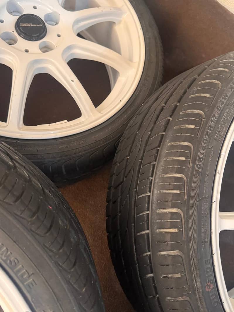 tyre with rims - Tyres - 1111787033