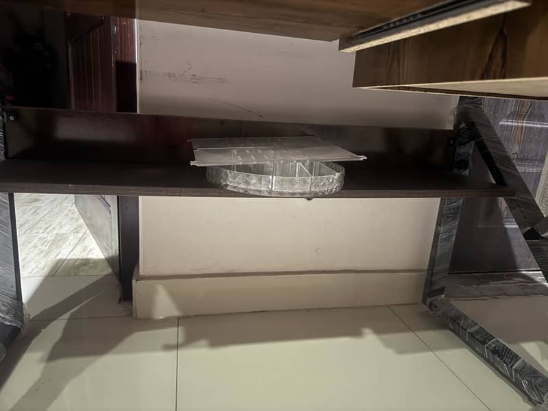 study Table / Office table with chair 1