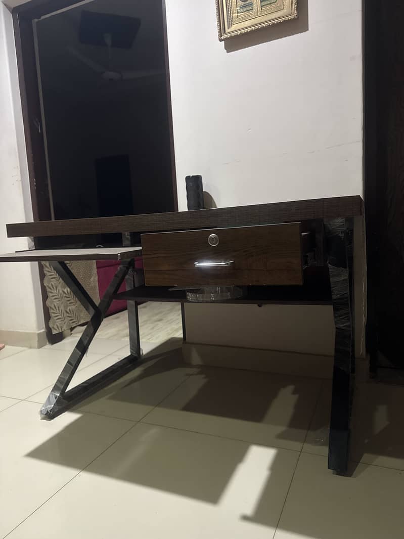 study Table / Office table with chair 2