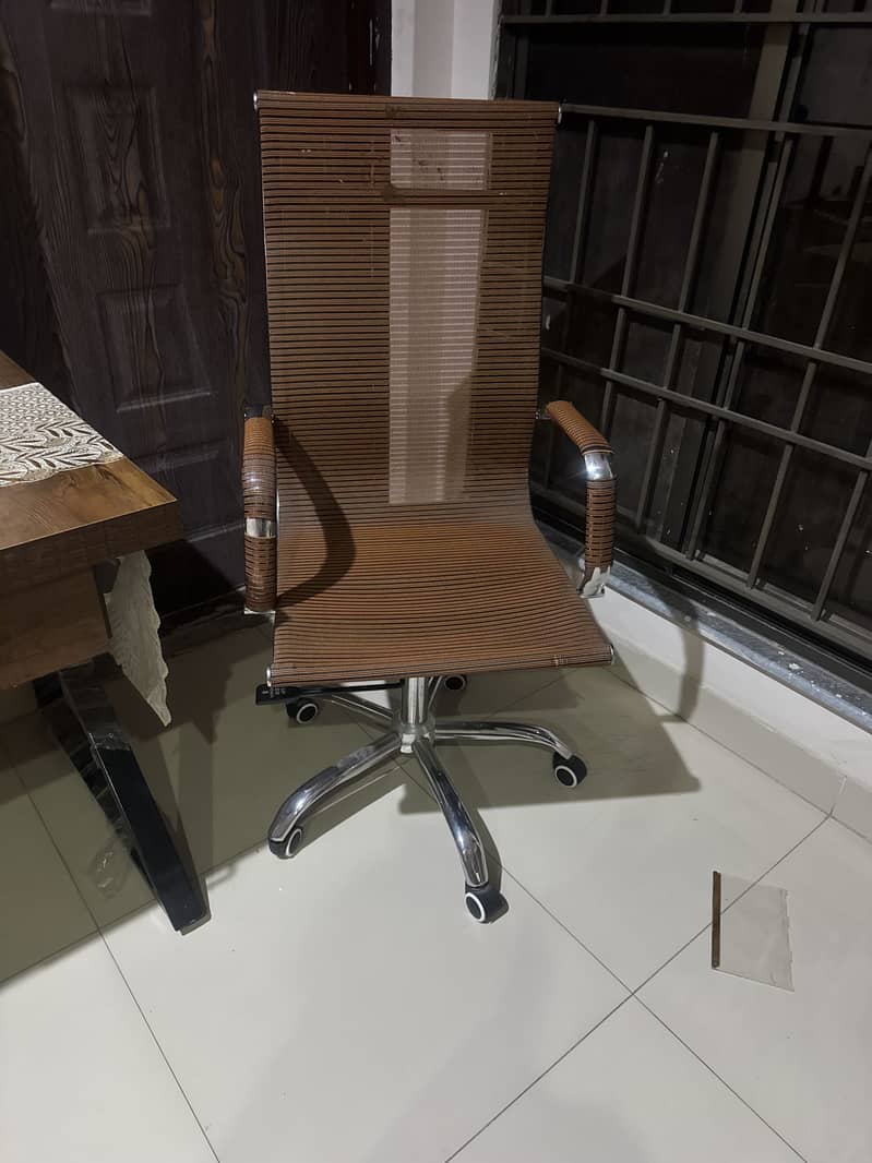 study Table / Office table with chair 5
