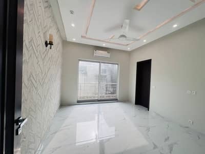 PHASE-6 , ONE KANAL NEW HOSUE FOR RENT