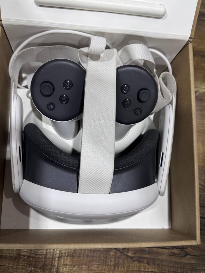 Meta Quest 3 4