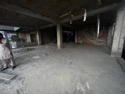 1 Kanal Brand New Commercial Building For Rent Facing Emporium Mall &Amp; Expo Centre, Main Boulevard Johar Town