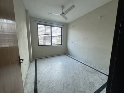 5 Marla Upper Portion Available For Rent In Johar Town Near Emporium Mall Family And Job Holders