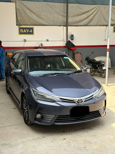TOYOTA COROLLA Altis 1.8 auto Moel 2020