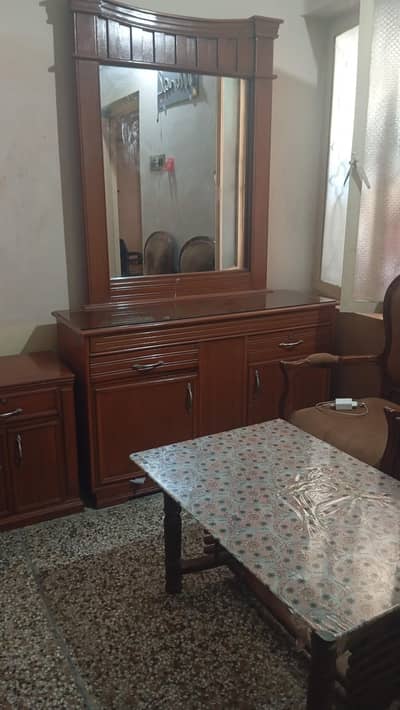 dressing table
