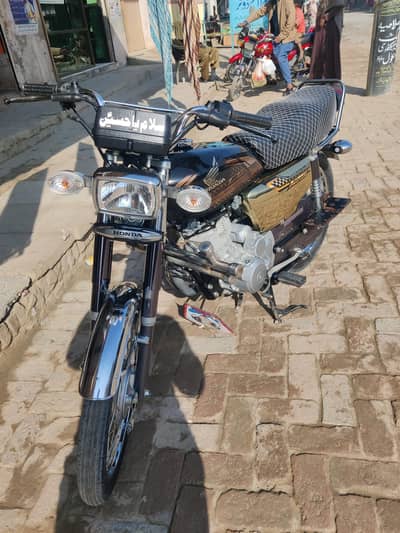 open latar good kandeshan one hand used bilkul new bike power full