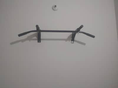 Pull up bar