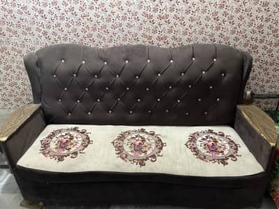 Five seaters Sofa set for sale