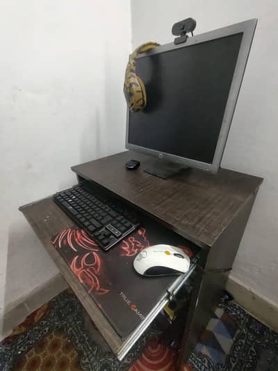 I5 4th gen 8GB ram 200gb SSD 500gb HDD gaming PC