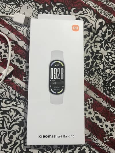 MI BAND 10 ALMOST NEW BUT SCREEN IS NOT IN WORKING