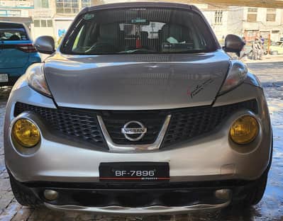 Nissan juke Top of the line model 2010 import 2016