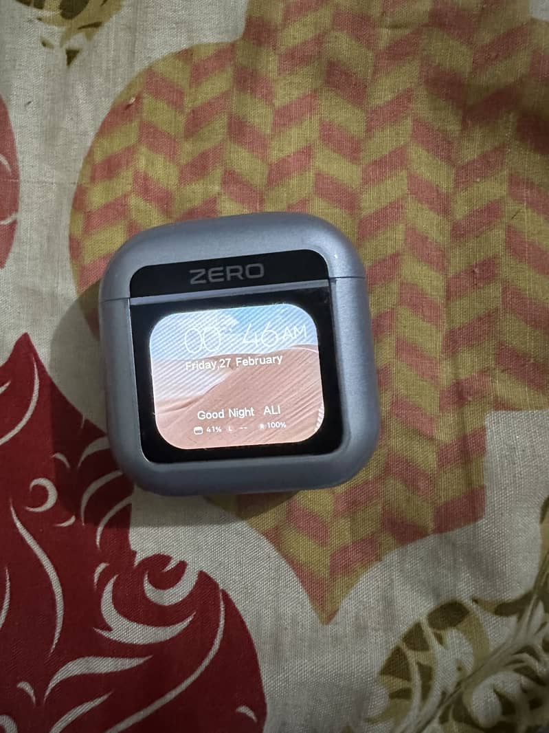 Zero display earbuds 0