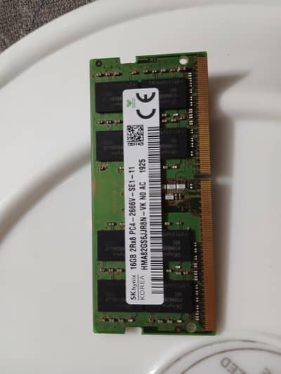 DDR4 16 GB SK hynix Genuine Ram laptop pulled