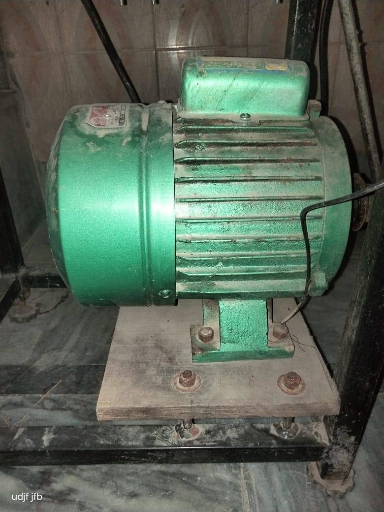 مسمی اور مالٹے کے جوس بنانے والی مشین  فل جینین آل اوکے بیسٹ کنڈیشن 3