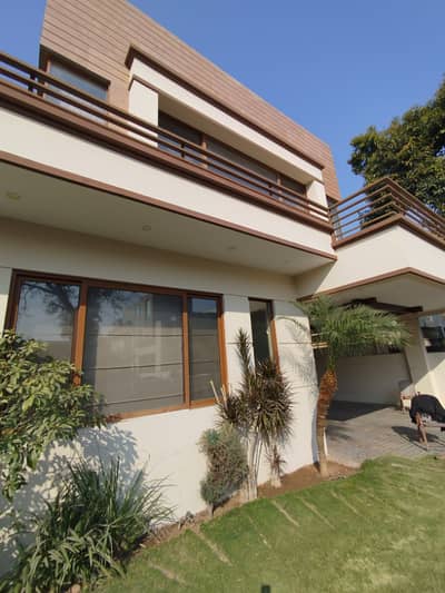 House For Rent In F-7 Well Maintained