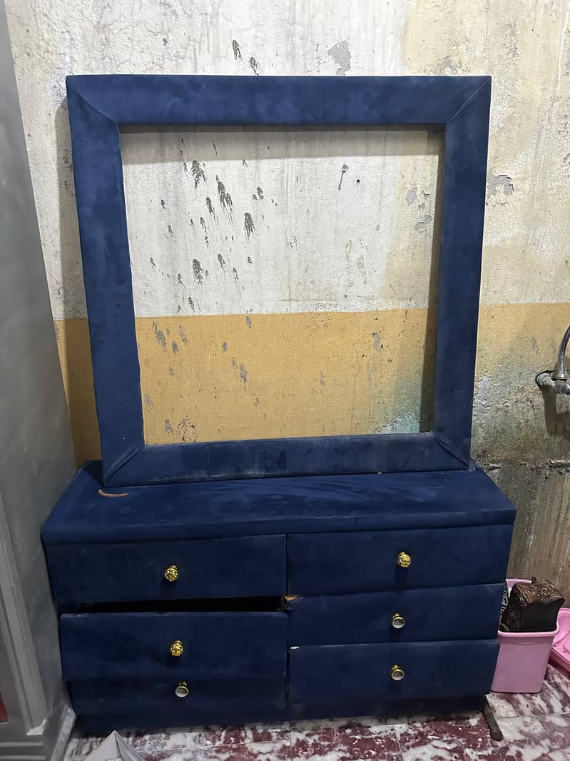 bed and dressing table 1