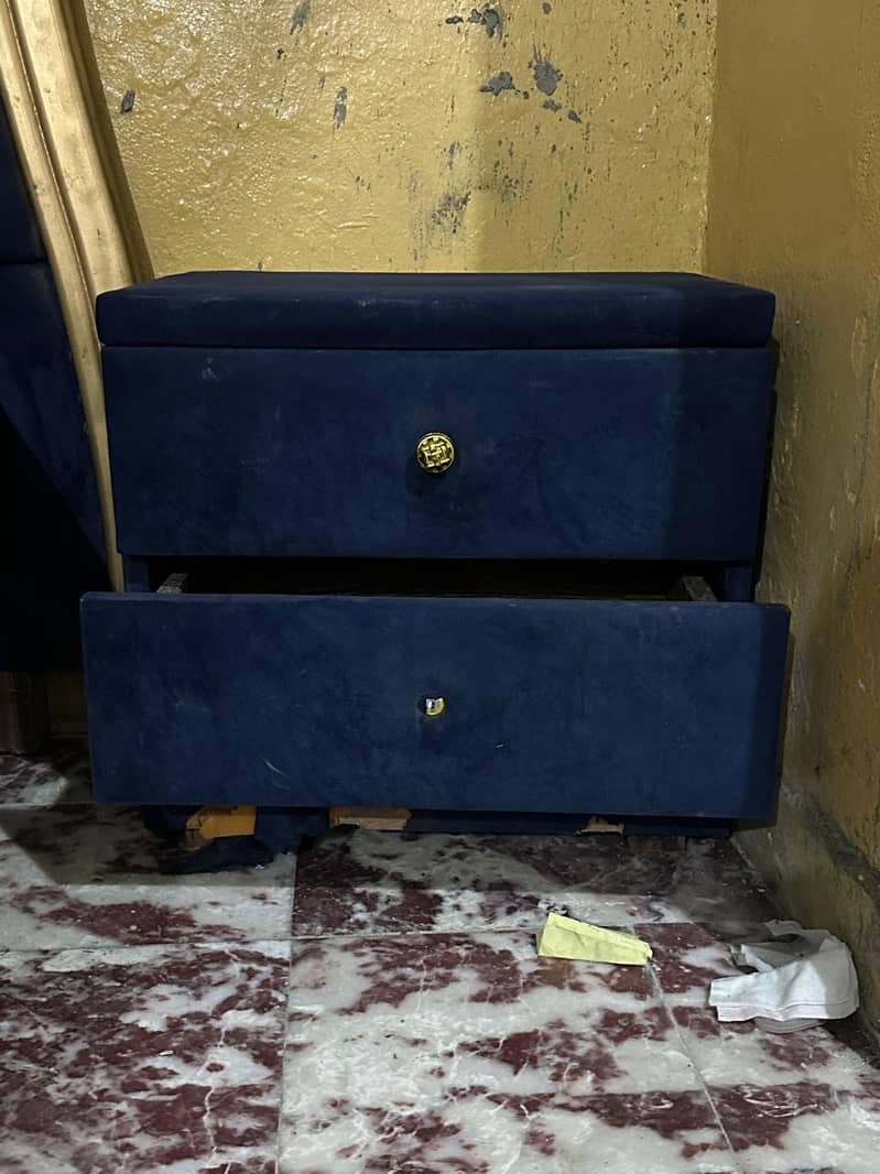 bed and dressing table 2