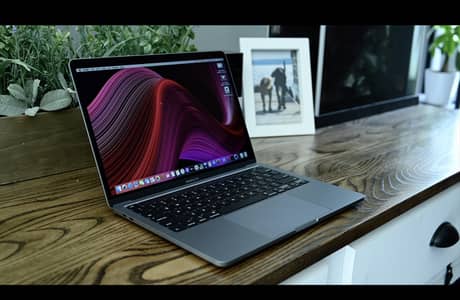 MacBook pro 2020,13inch,  16GB ,512GB SSD, GPU 10/10
