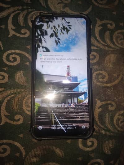 thide scratch hai per good condition no problem 128 GB very good