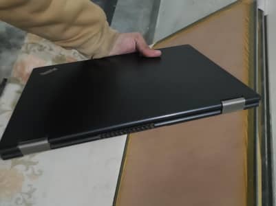 Lenovo ThinkPad Yoga 370 Touchscreen i5 7th