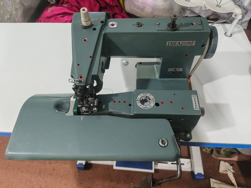 ایک ہفتہ سے کم استعمال ہوئی ہیں بلکل نیو مشین ہے 0