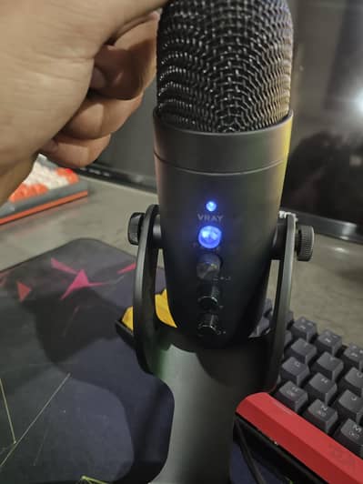 Meetion MC 20 Microphone 10 by 10 Condition