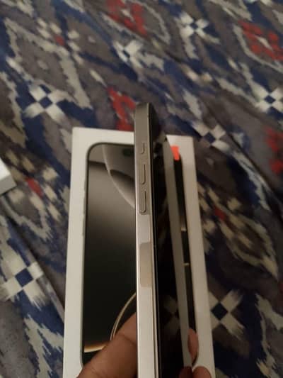 Iphone 16 pro hain with box battery health 100%