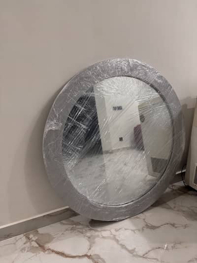 Big Dressing Table with Mirror